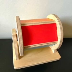 Spinning rainbow lovevery